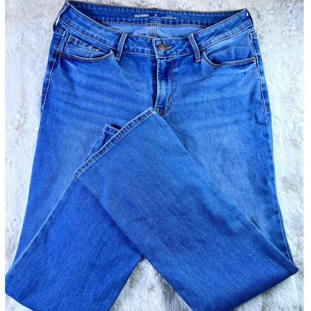 Old Navy Kicker Boot-Cut Jeans Womens 12 Petite Blue Mid Rise Medium Wash A17